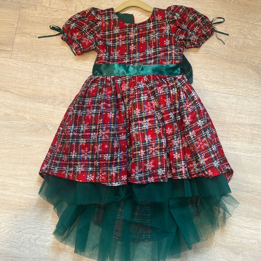 BNWT Girls 4T/5Y Holiday dress